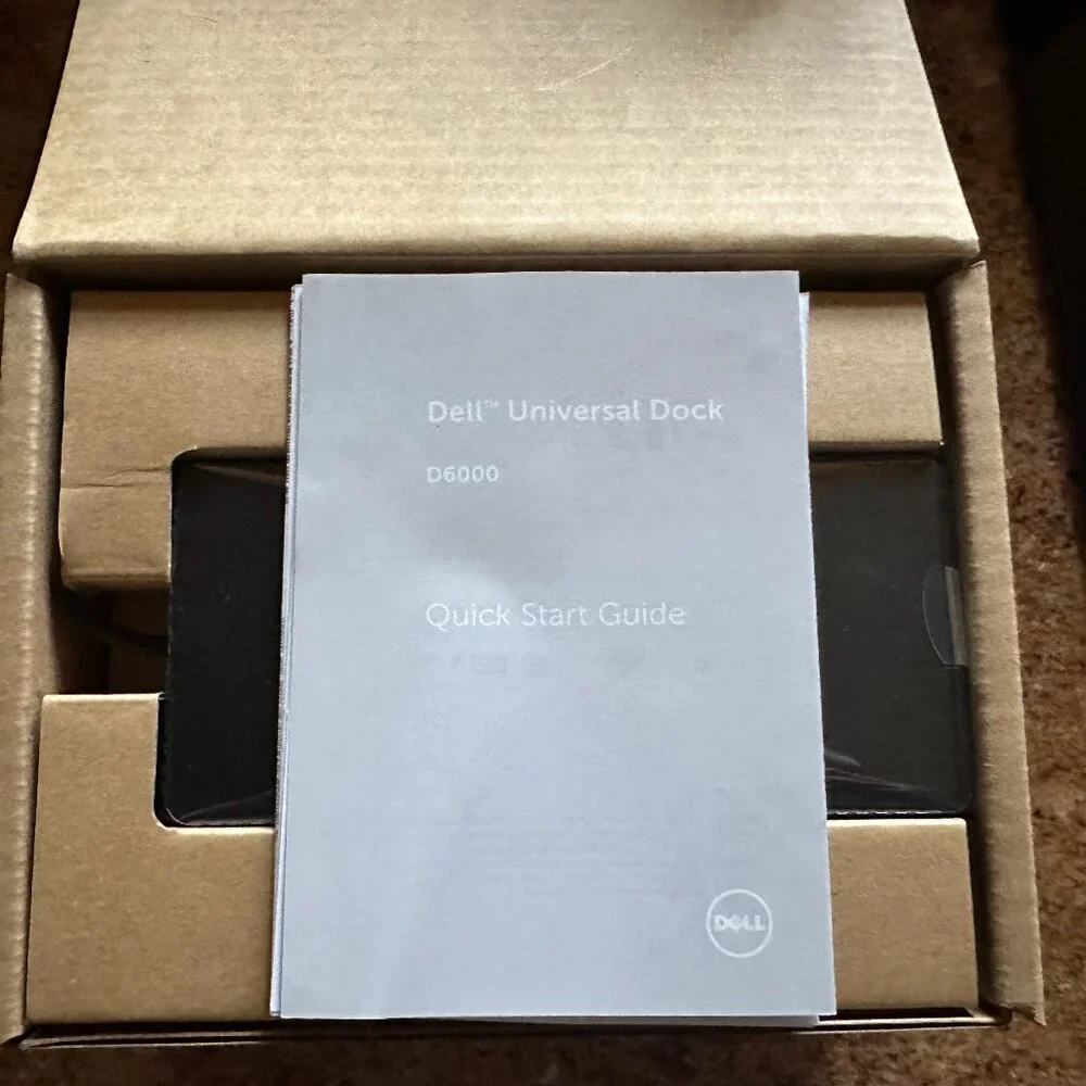Dell 6000 Universal Docking Station and Adapter Charger NWT NIB